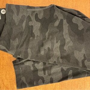 NOBULL Camouflage Crop Leggings